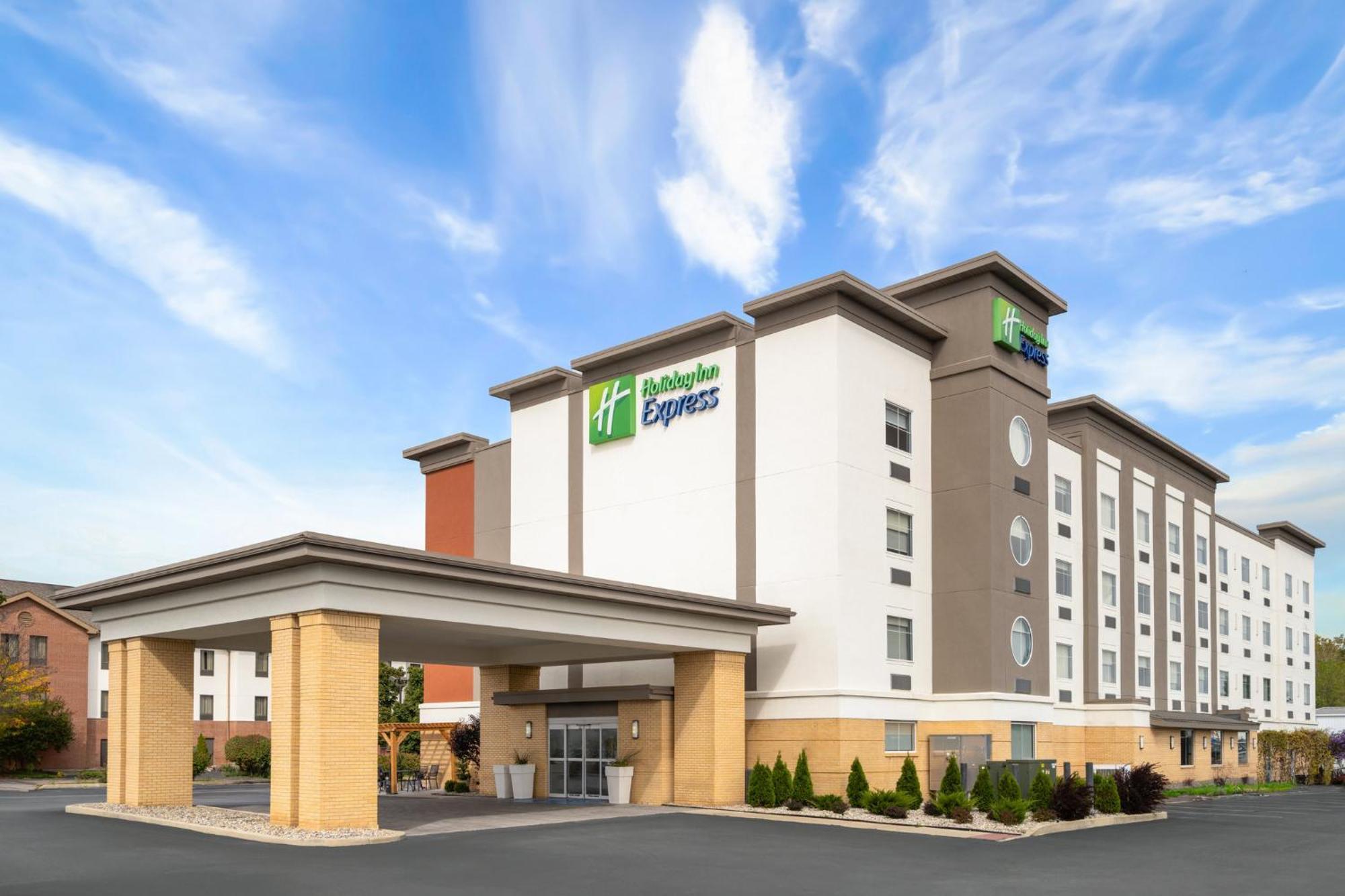 Holiday Inn Express Toledo North By Ihg Buitenkant foto