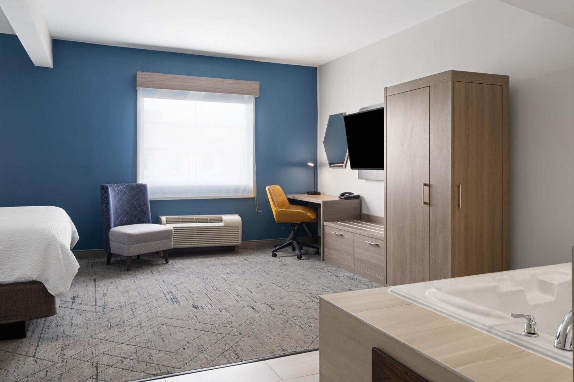 Holiday Inn Express Toledo North By Ihg Buitenkant foto