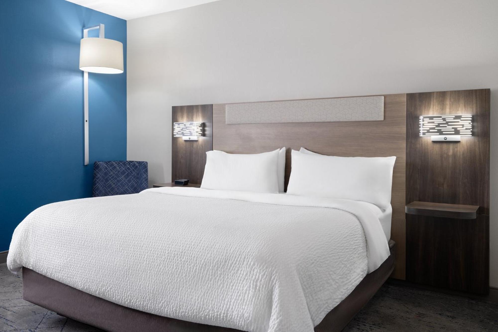 Holiday Inn Express Toledo North By Ihg Buitenkant foto